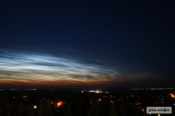 Рязанец сфотографировал серебристые облака