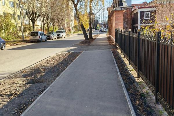В Рязани на улице Затинной сделали новый тротуар