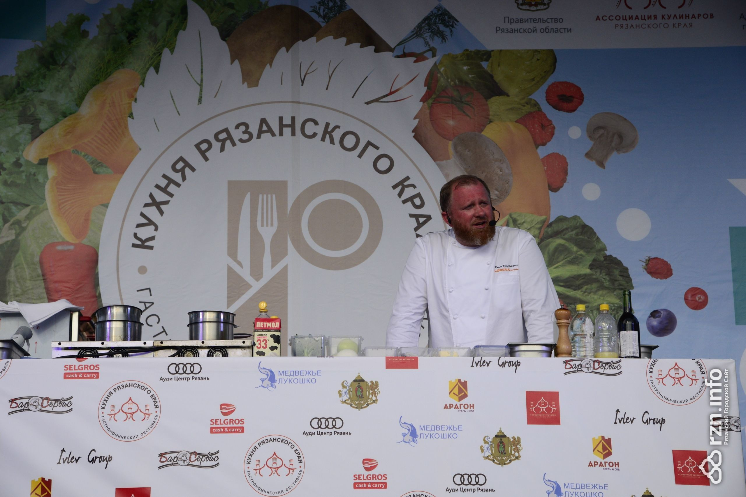 Жена ивлева константина беременна. Первая жена ивлева константина. Константин ивлев жена валерия куденкова. Ивлев и ивлева родственники или нет. Мария ивлева и константин ивлев.