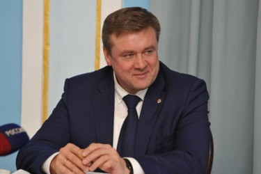 Надо обеспечить строжайший контроль за ремонтом дорог — Любимов