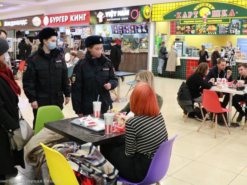 В рязанских торговых центрах вновь прошли рейды