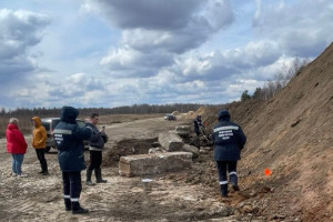 В Дубровичах федеральный надзор взял пробы грунта на полигоне