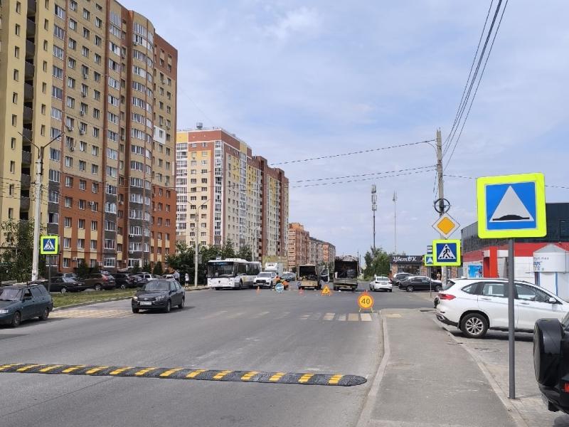 В Рязани оборудовали лежачими полицейскими участок, где сбили двух детей