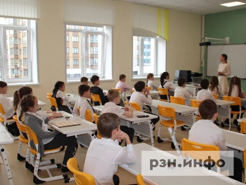 В Госдуме предложили платить учителям за отказ от домашней работы