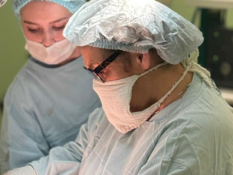 В Рязани врачи спасли женщину с выпадением внутренних органов и миомой матки