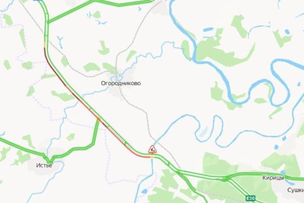 Дорожные работы вызвали пробку на трассе М-5 в Рязанской области