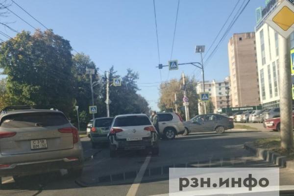 На улице Есенина в Рязани произошло ДТП