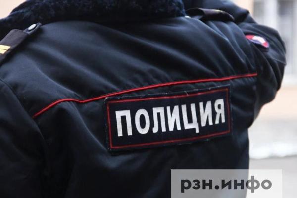 Рязанец устроил драку в поезде и напал на полицейского
