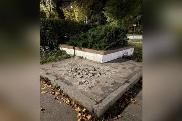 В Рязани убрали миномет из парка Советско-Польского братства по оружию