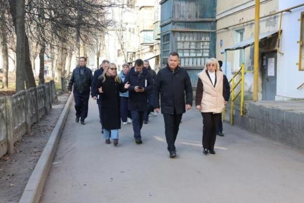 Власти Рязани подготовят проект парковки и перехода у школы № 45
