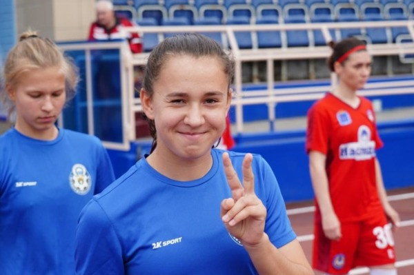  О Макгрегоре, «Лионе» и прыжке с парашютом. Рязанская футболистка Елизавета Лазарева дала интервью для РФС