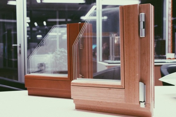  Компания VELLCOM Group рассказала об экологичных деревянных окнах