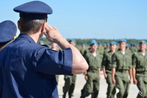 В Рязани военный избил сослуживца и заставил его рыть могилу, но смог избежать тюрьмы