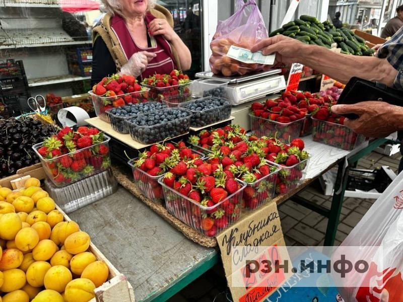 Обзор на цены на рынках Рязани на клубнику, черешню и другие сезонные ягоды